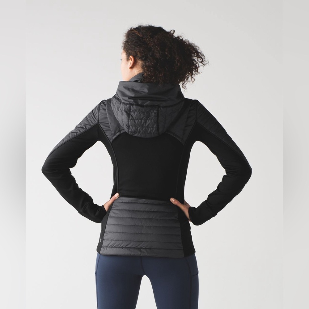 Lululemon First Mile Jacket - Picture 5 of 15